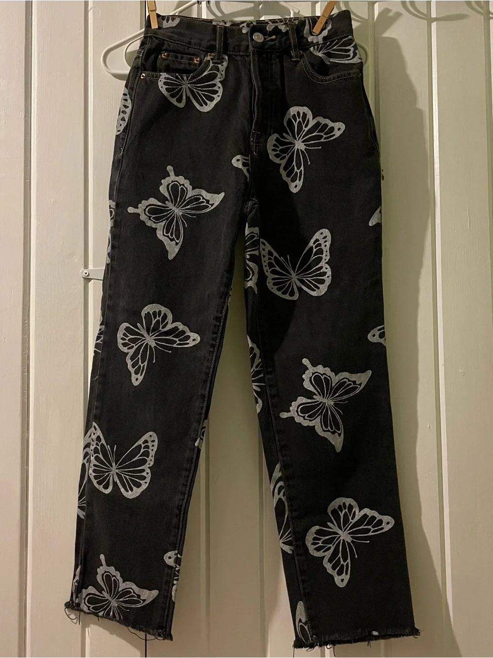 PACSUN butterfly cropped jeans-size 24 like new - Picture 2 of 9